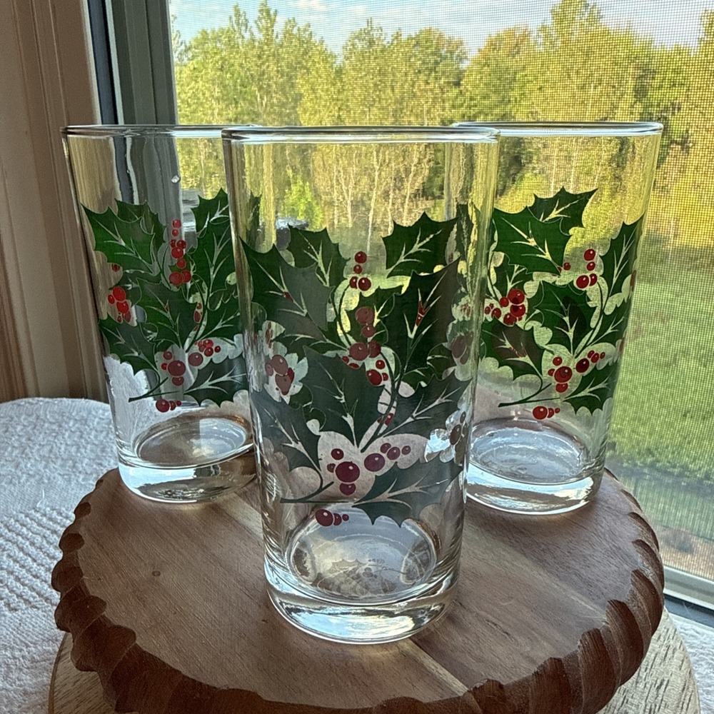 Vintage Glass HOLLY BERRY Christmas Drinking Glasses Tumblers Set of 3 Barware